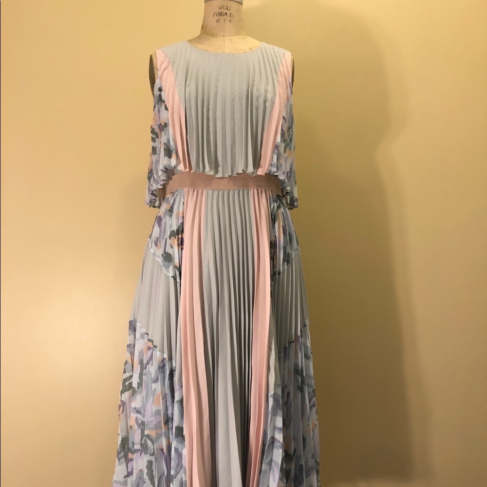 BCBG MAX AZRIA pleated silk sleeveless dress sz L